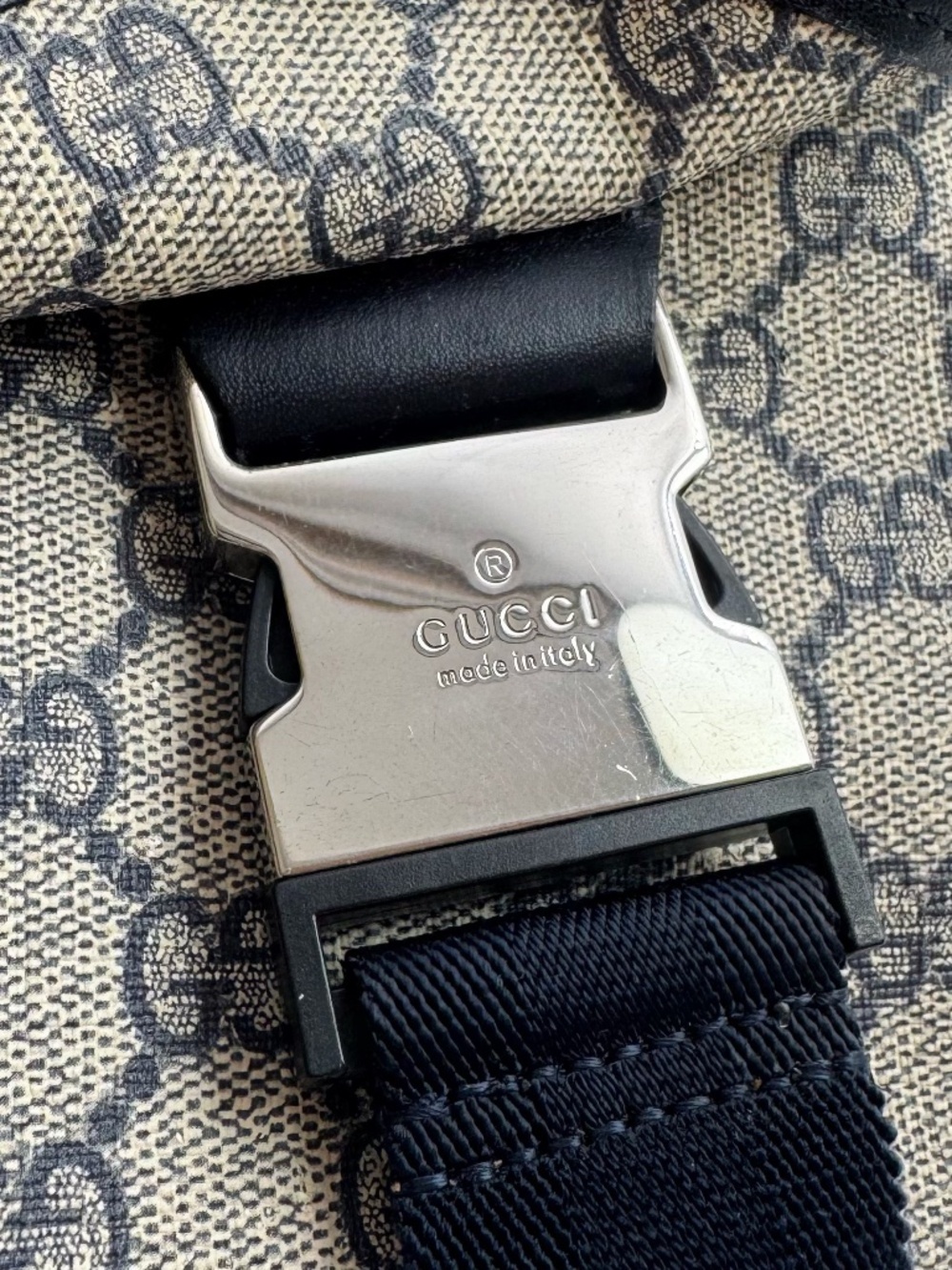 Gucci GG Supreme Canvas Flap Messenger Bag Navy Crossbody Shoulder Bag - Picture 14 of 15